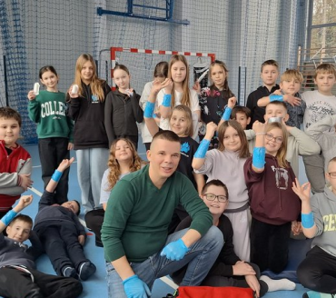 TEMAT: PIERWSZA POMOC